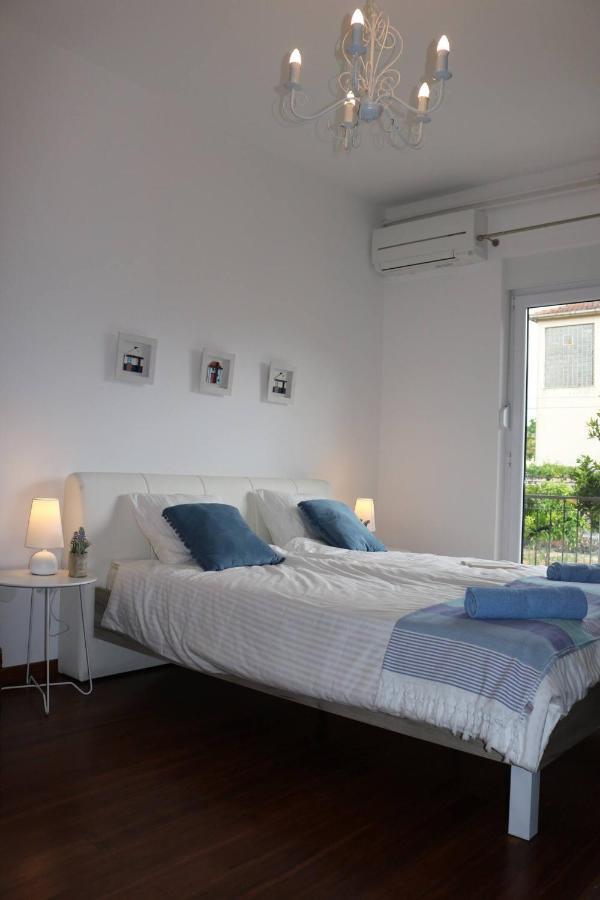 Apartments Ela Трогир Экстерьер фото
