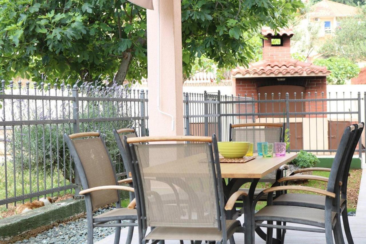 Apartments Ela Трогир Экстерьер фото